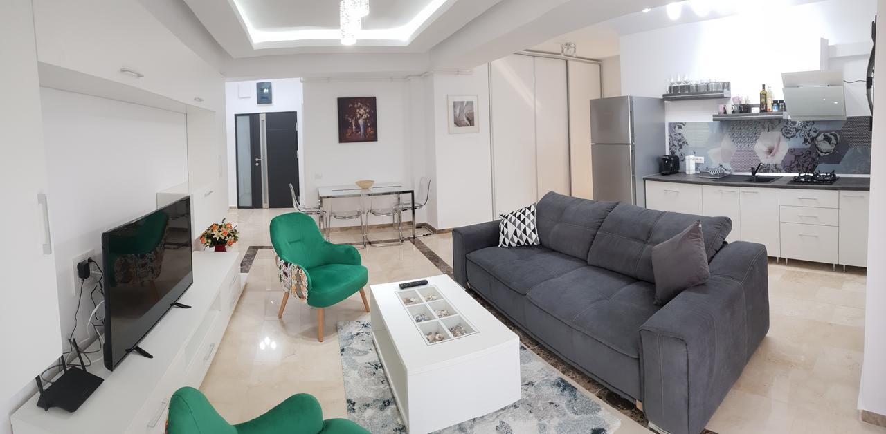 Marble Luxury Apartments Mamaia Exteriör bild