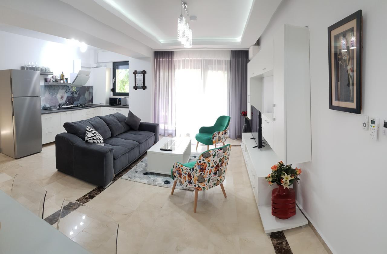 Marble Luxury Apartments Mamaia Exteriör bild