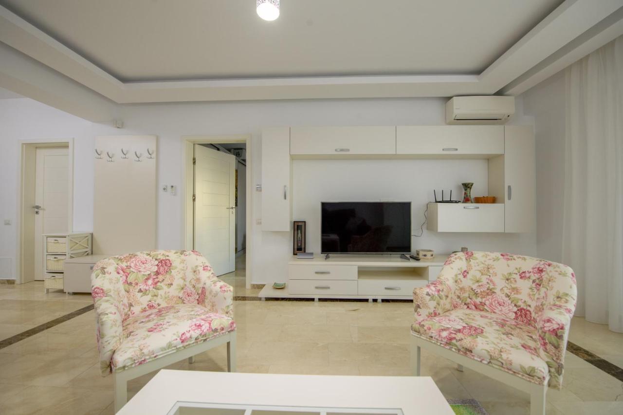 Marble Luxury Apartments Mamaia Exteriör bild